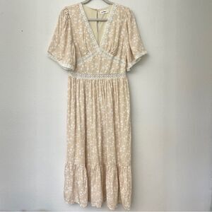 In Loom Floral Daisy Midi Dress